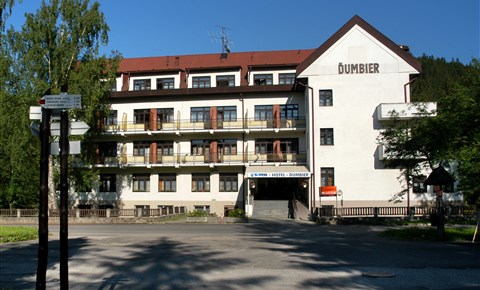 Hotel Ďumbier ** -Liptovský Ján -zewnetrzne -lato