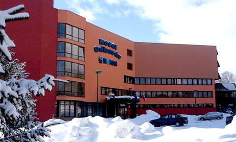 Hotel Titris *** - Vysoké Tatry -Tatranská Lomnica -zewnetrzne -zima