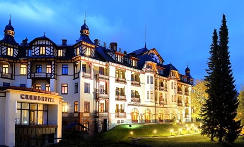 Grandhotel Starý Smokovec**** -exteriér leto