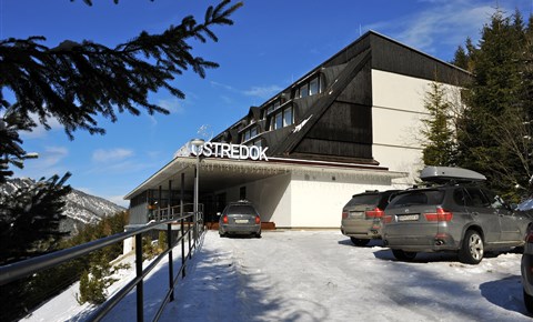 Hotel Ostredok *** - Jasná - Nízke Tatry- exteriér - zima